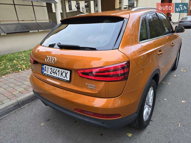 Позашляховик / Кросовер Audi Q3 2013 в Києві