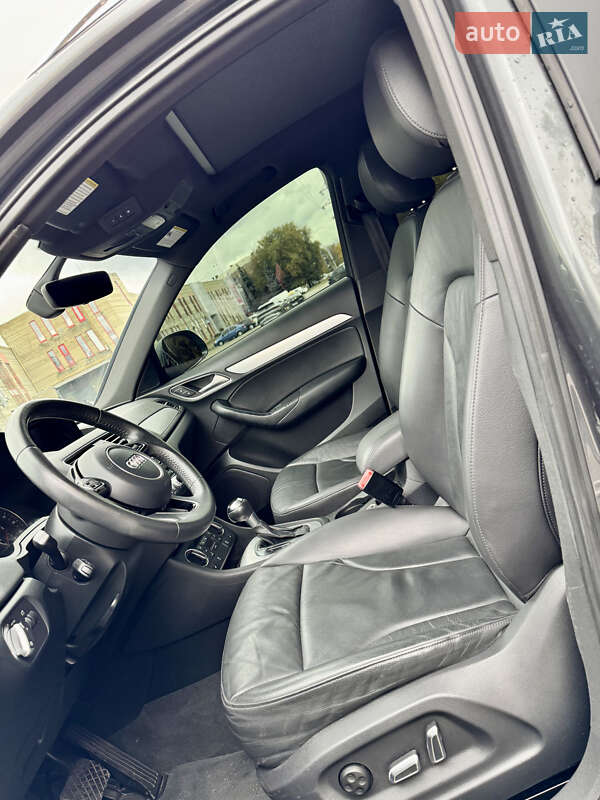 Внедорожник / Кроссовер Audi Q3 2017 в Днепре