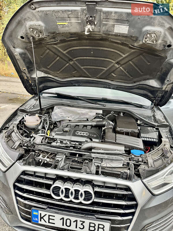 Внедорожник / Кроссовер Audi Q3 2017 в Днепре