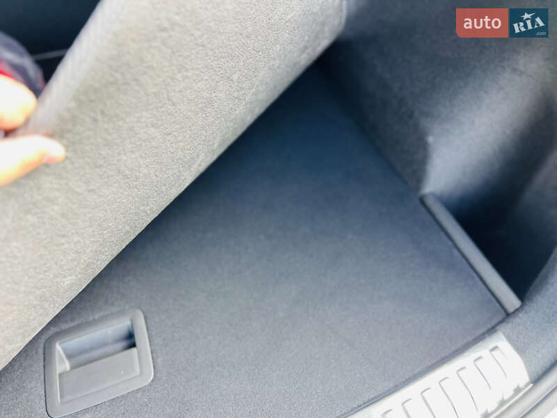 Позашляховик / Кросовер Audi Q3 2022 в Мукачевому