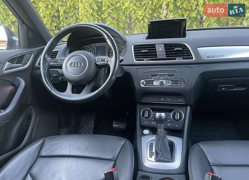 Позашляховик / Кросовер Audi Q3 2017 в Львові