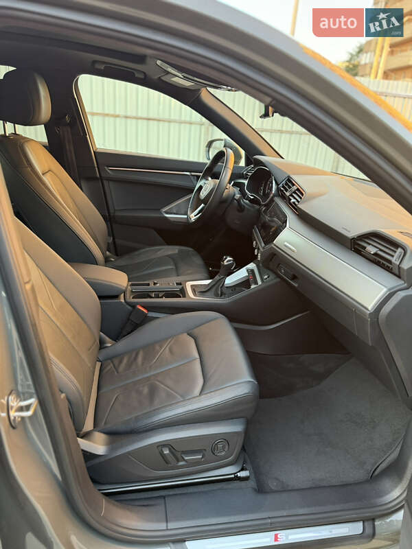 Позашляховик / Кросовер Audi Q3 2020 в Одесі фото 17 Позашляховик / Кросовер Audi Q3 2020 в Одесі