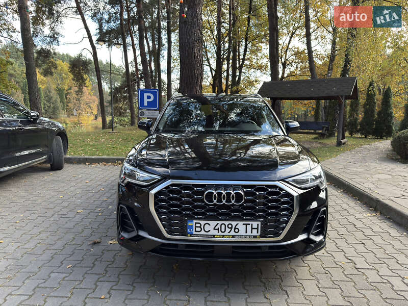 Позашляховик / Кросовер Audi Q3 2022 в Львові фото 10 Позашляховик / Кросовер Audi Q3 2022 в Львові