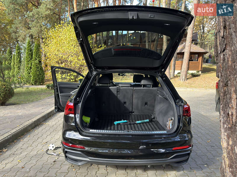 Позашляховик / Кросовер Audi Q3 2022 в Львові фото 13 Позашляховик / Кросовер Audi Q3 2022 в Львові