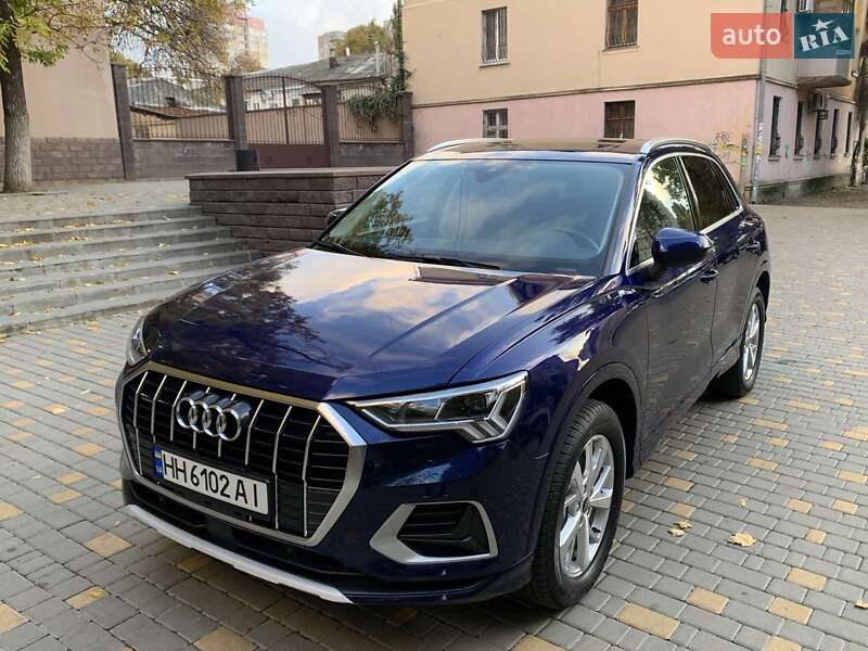 Позашляховик / Кросовер Audi Q3 2022 в Одесі