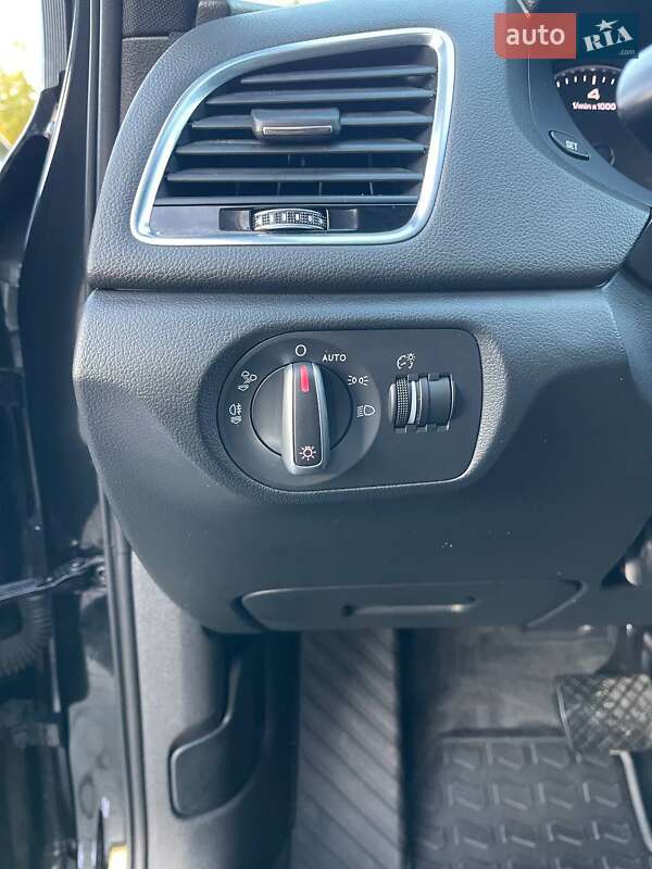 Позашляховик / Кросовер Audi Q3 2016 в Львові