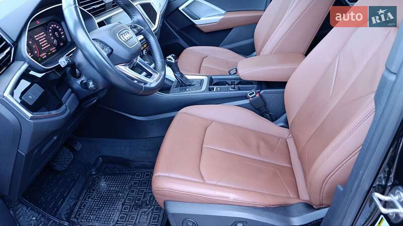 Внедорожник / Кроссовер Audi Q3 2019 в Стрые