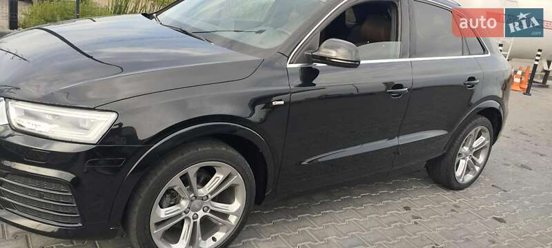 Внедорожник / Кроссовер Audi Q3 2016 в Ужгороде