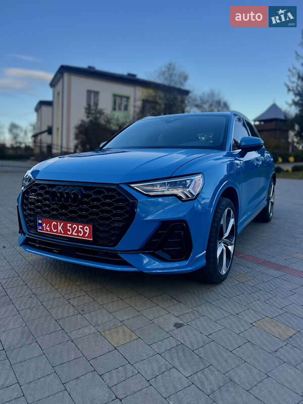 Внедорожник / Кроссовер Audi Q3 2019 в Львове