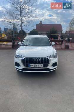 Внедорожник / Кроссовер Audi Q3 2019 в Киеве