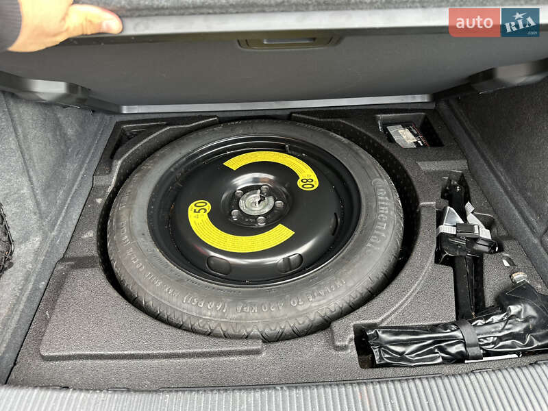 Позашляховик / Кросовер Audi Q3 2014 в Ужгороді фото 51 Позашляховик / Кросовер Audi Q3 2014 в Ужгороді