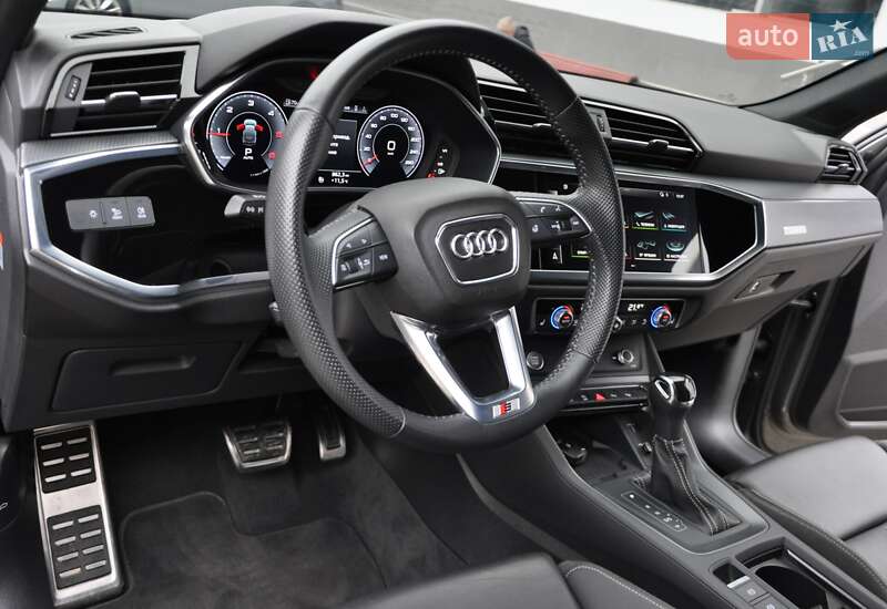 Внедорожник / Кроссовер Audi Q3 2020 в Одессе