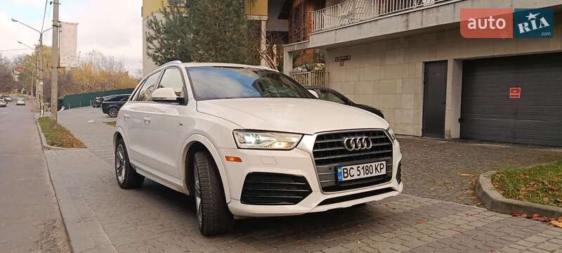 Внедорожник / Кроссовер Audi Q3 2017 в Львове