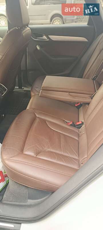 Внедорожник / Кроссовер Audi Q3 2017 в Львове