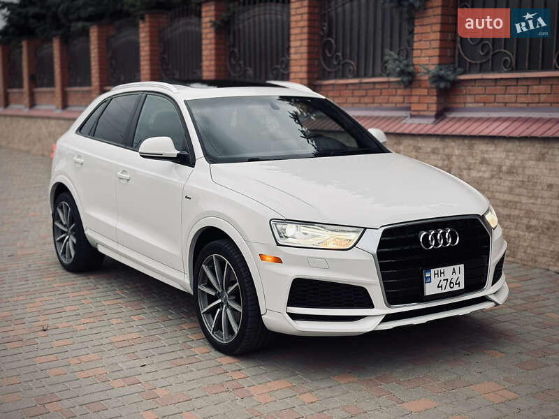 Позашляховик / Кросовер Audi Q3 2017 в Одесі