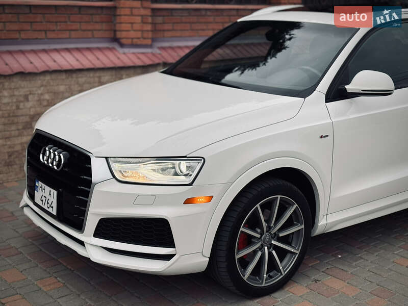 Позашляховик / Кросовер Audi Q3 2017 в Одесі