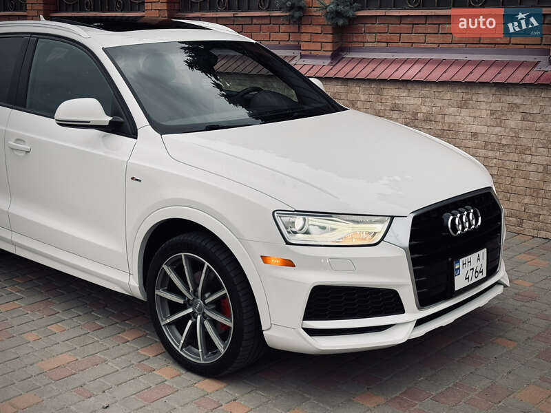 Позашляховик / Кросовер Audi Q3 2017 в Одесі