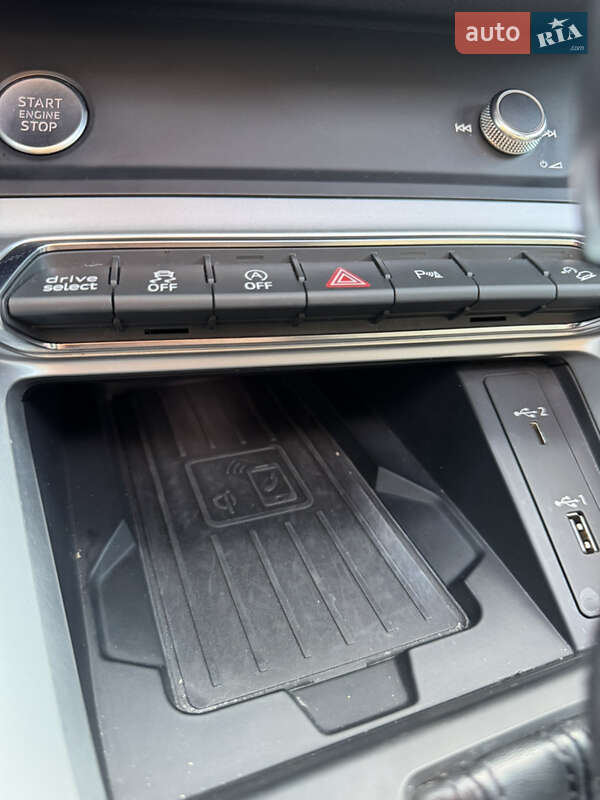 Внедорожник / Кроссовер Audi Q3 2019 в Вижнице