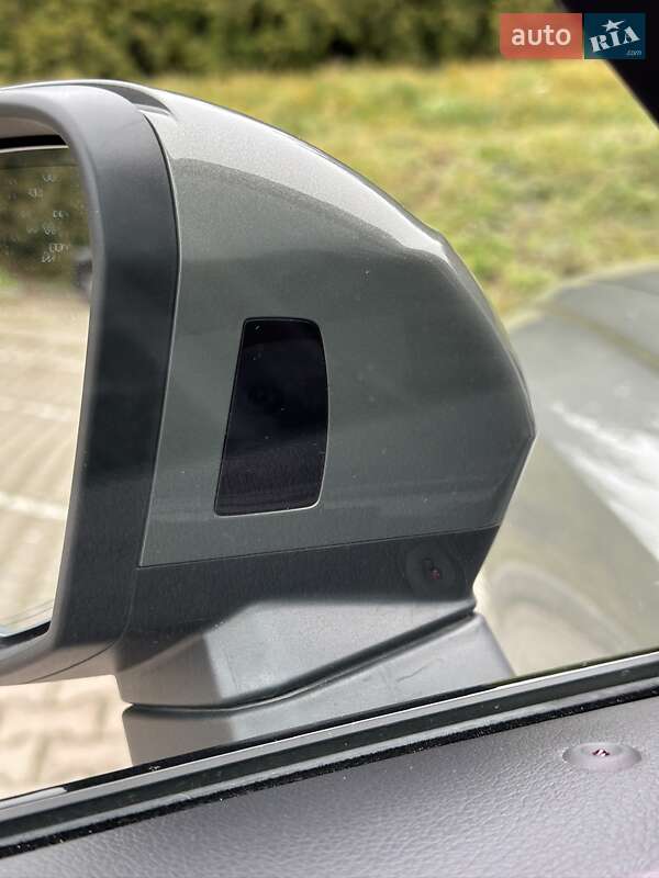 Внедорожник / Кроссовер Audi Q3 2023 в Киеве