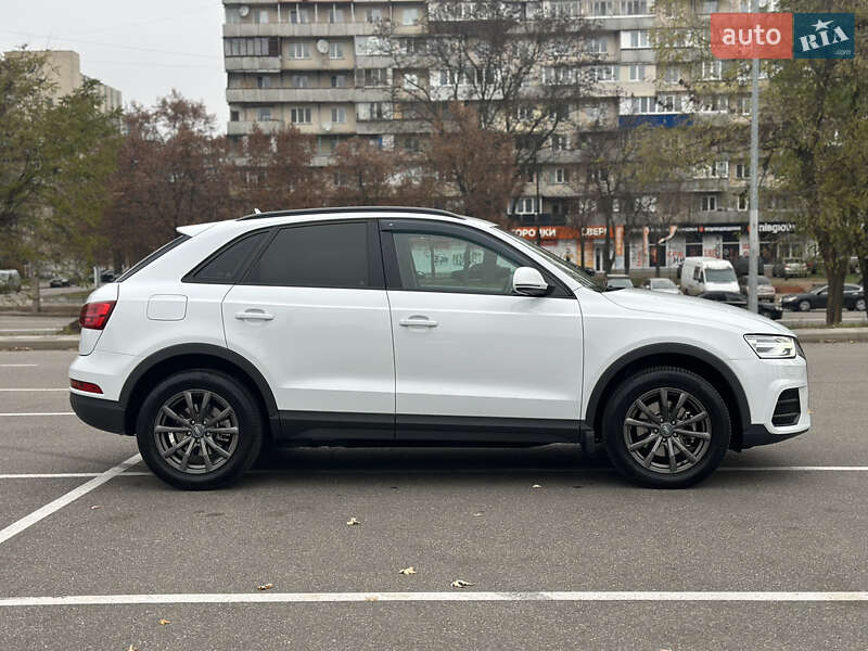 Позашляховик / Кросовер Audi Q3 2015 в Києві