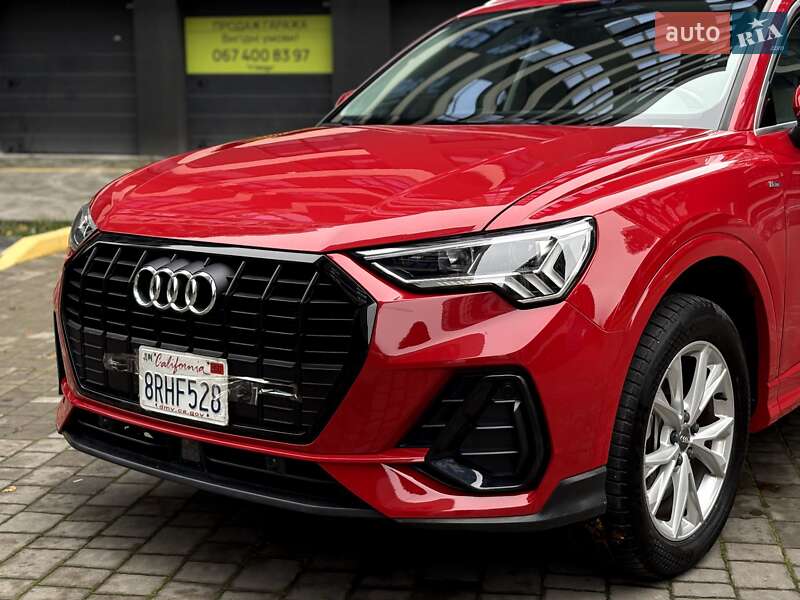 Позашляховик / Кросовер Audi Q3 2020 в Івано-Франківську