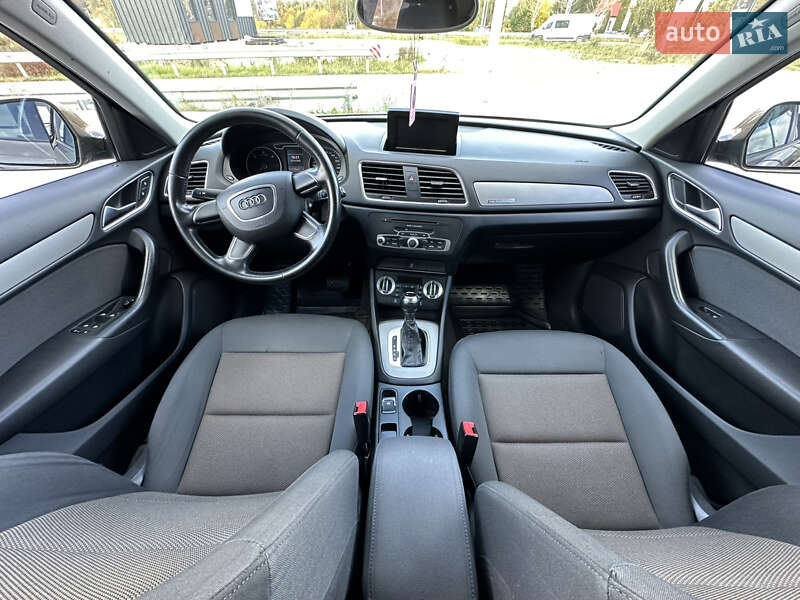Внедорожник / Кроссовер Audi Q3 2012 в Тернополе фото 35 Внедорожник / Кроссовер Audi Q3 2012 в Тернополе
