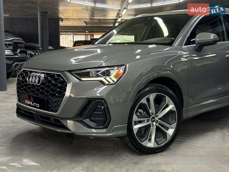 Позашляховик / Кросовер Audi Q3 2020 в Одесі