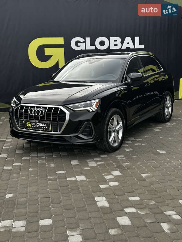 Позашляховик / Кросовер Audi Q3 2019 в Львові фото 2 Позашляховик / Кросовер Audi Q3 2019 в Львові