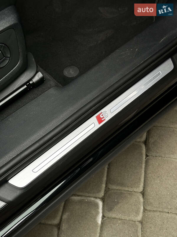 Позашляховик / Кросовер Audi Q3 2019 в Львові фото 22 Позашляховик / Кросовер Audi Q3 2019 в Львові