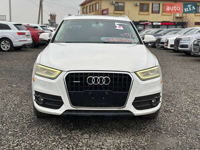 Позашляховик / Кросовер Audi Q3 2014 в Луцьку фото 2 Позашляховик / Кросовер Audi Q3 2014 в Луцьку