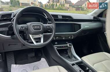 Внедорожник / Кроссовер Audi Q3 2020 в Ровно