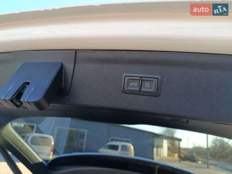 Позашляховик / Кросовер Audi Q3 2015 в Хотині фото 12 Позашляховик / Кросовер Audi Q3 2015 в Хотині