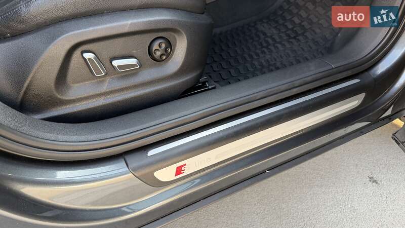 Позашляховик / Кросовер Audi Q3 2017 в Києві