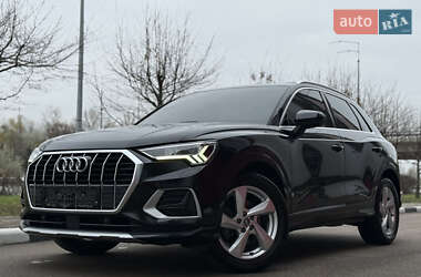 Позашляховик / Кросовер Audi Q3 2020 в Києві
