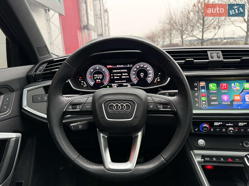 Позашляховик / Кросовер Audi Q3 2020 в Києві
