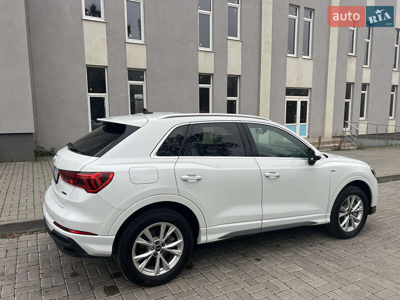 Позашляховик / Кросовер Audi Q3 2023 в Сумах фото 6 Позашляховик / Кросовер Audi Q3 2023 в Сумах