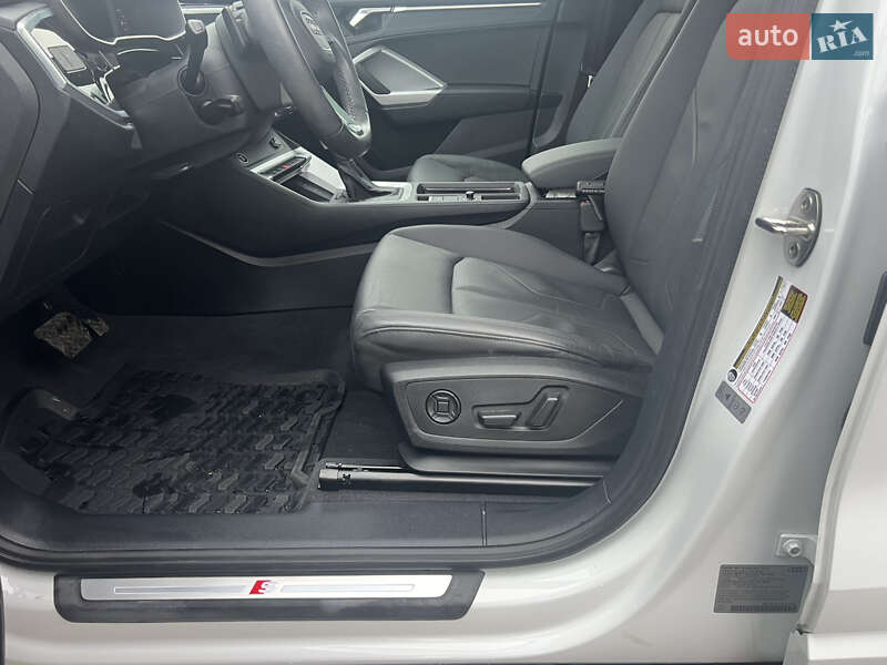 Позашляховик / Кросовер Audi Q3 2023 в Сумах фото 35 Позашляховик / Кросовер Audi Q3 2023 в Сумах