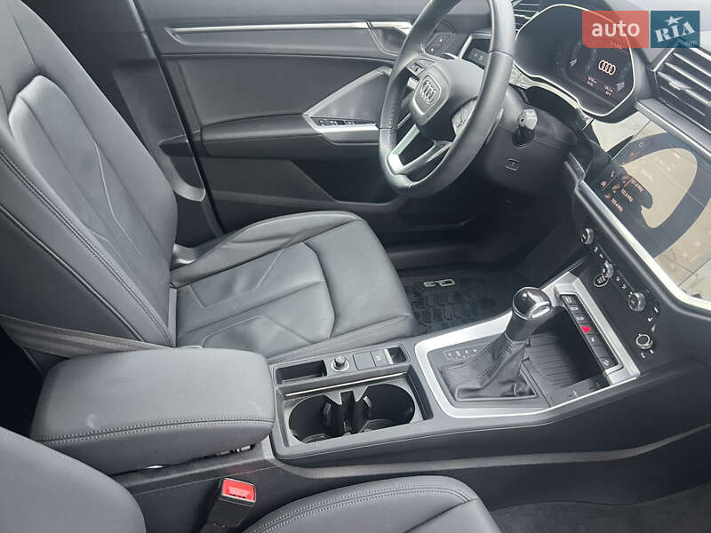Позашляховик / Кросовер Audi Q3 2023 в Сумах фото 37 Позашляховик / Кросовер Audi Q3 2023 в Сумах