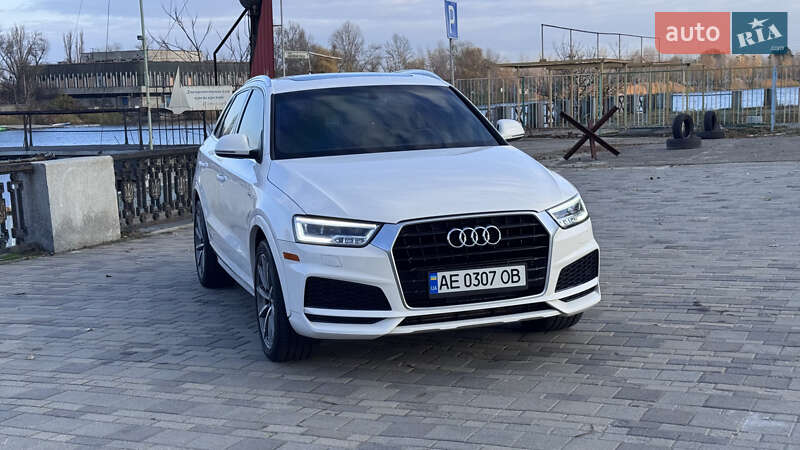 Позашляховик / Кросовер Audi Q3 2018 в Дніпрі