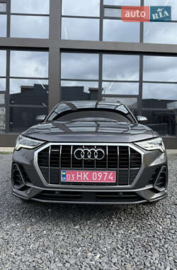 Внедорожник / Кроссовер Audi Q3 2020 в Шепетовке