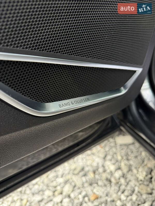 Позашляховик / Кросовер Audi Q3 2020 в Шепетівці фото 13 Позашляховик / Кросовер Audi Q3 2020 в Шепетівці