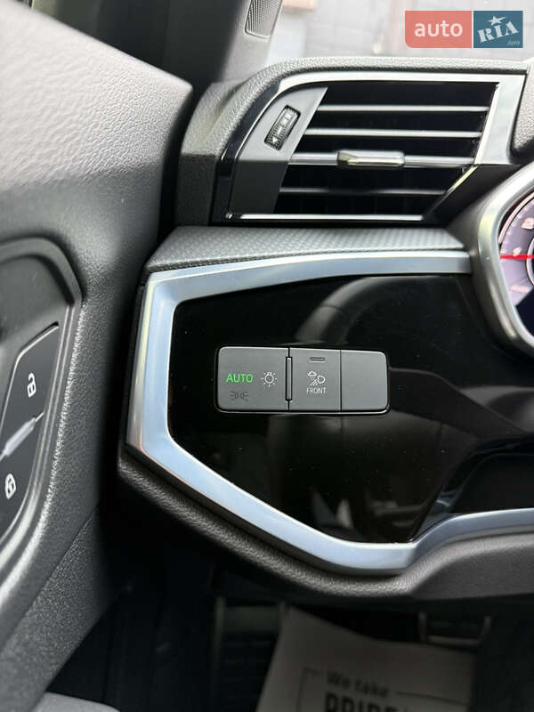 Позашляховик / Кросовер Audi Q3 2020 в Шепетівці фото 34 Позашляховик / Кросовер Audi Q3 2020 в Шепетівці