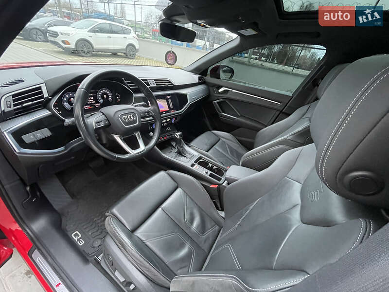 Внедорожник / Кроссовер Audi Q3 2020 в Ровно