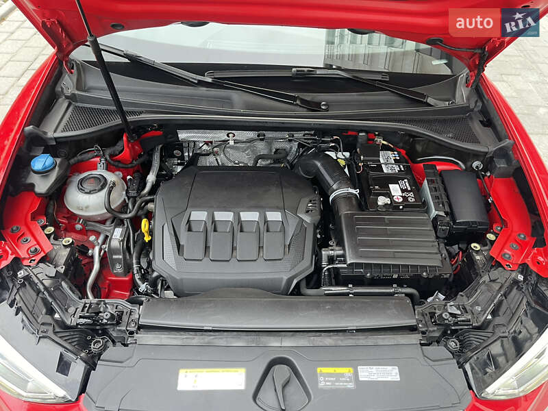 Внедорожник / Кроссовер Audi Q3 2020 в Ровно