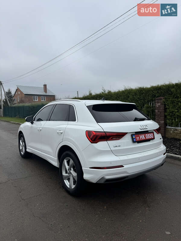 Позашляховик / Кросовер Audi Q3 2020 в Полтаві