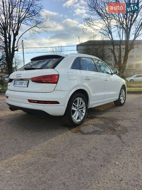 Позашляховик / Кросовер Audi Q3 2015 в Львові