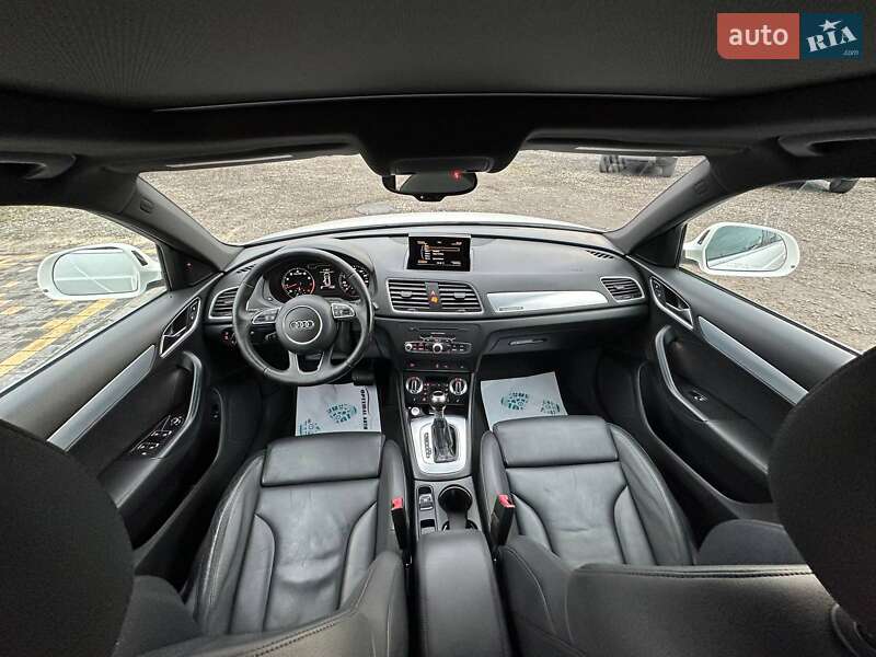 Внедорожник / Кроссовер Audi Q3 2015 в Львове