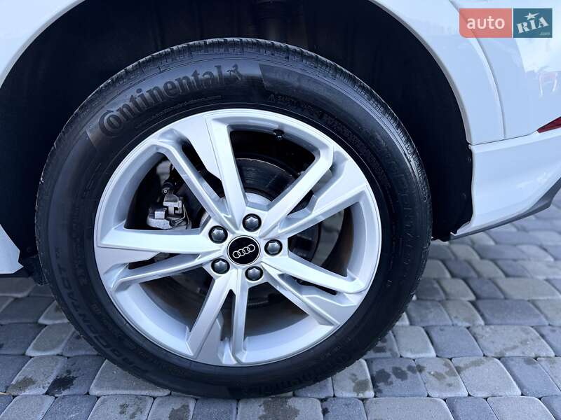 Позашляховик / Кросовер Audi Q3 2024 в Львові фото 36 Позашляховик / Кросовер Audi Q3 2024 в Львові
