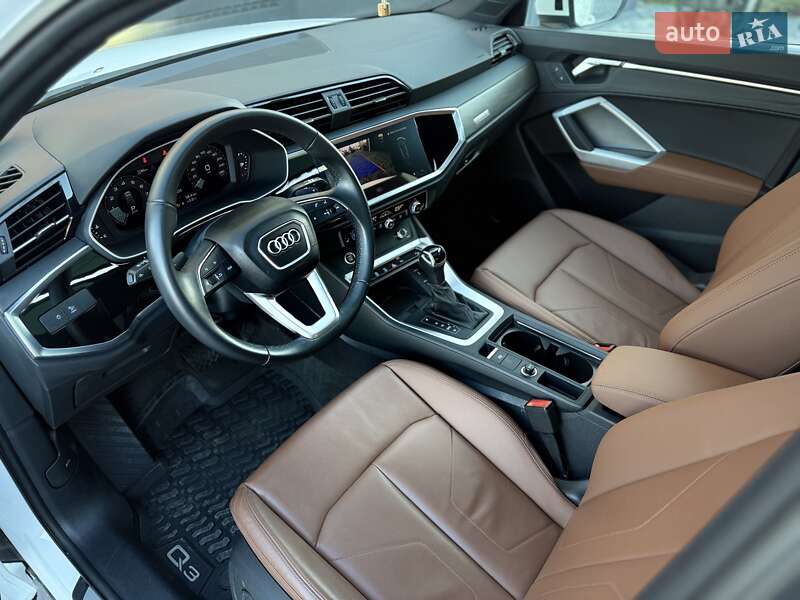 Позашляховик / Кросовер Audi Q3 2024 в Львові фото 49 Позашляховик / Кросовер Audi Q3 2024 в Львові