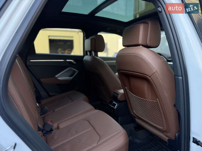 Позашляховик / Кросовер Audi Q3 2024 в Львові фото 90 Позашляховик / Кросовер Audi Q3 2024 в Львові